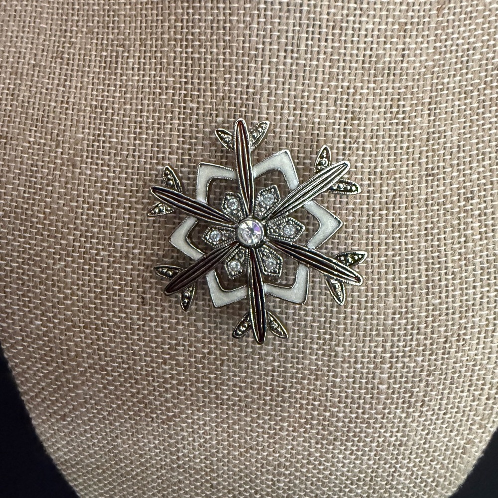 Lia Sophia Silver Brooch